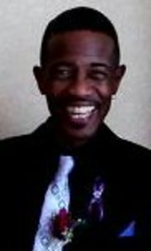 Date this voluptuous United States man Justles from Gary US17547