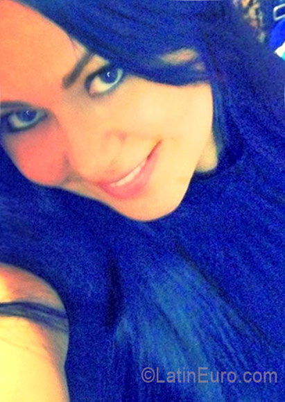 Date this foxy United States girl Martha from Hollywood US17570