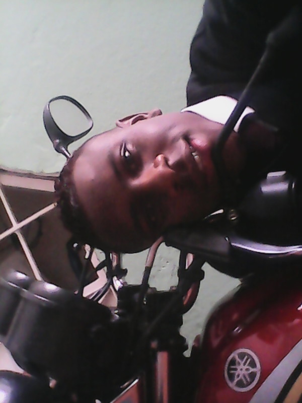 Date this exotic Colombia man Lex from Bogot&aacute; CO19407