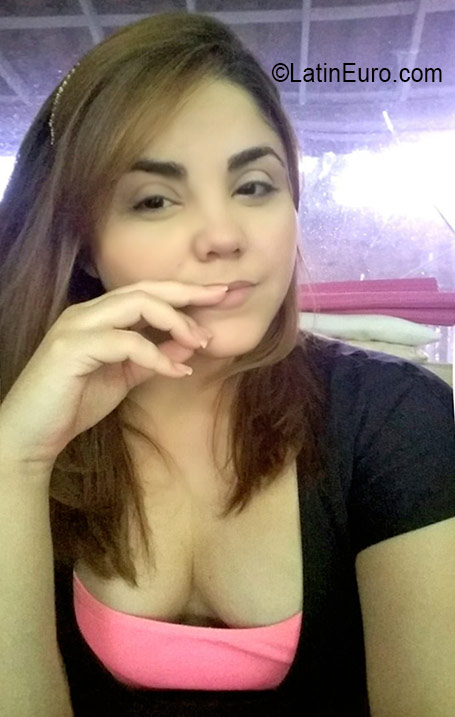 Date this lovely Brazil girl Renata from Fortaleza BR9766