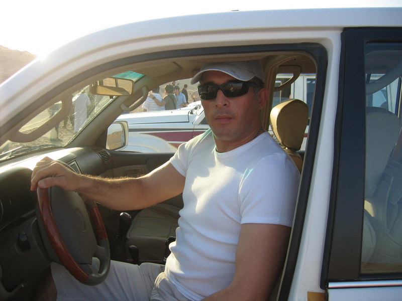 Date this hard body Spain man Amir from Madrid ES347