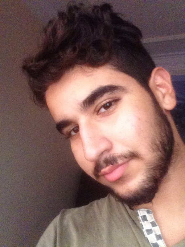 Date this hard body Colombia man Hamzaarkm from Paris CO19628