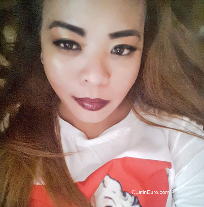 Date this tall Philippines girl Joan from Urdaneta PH932