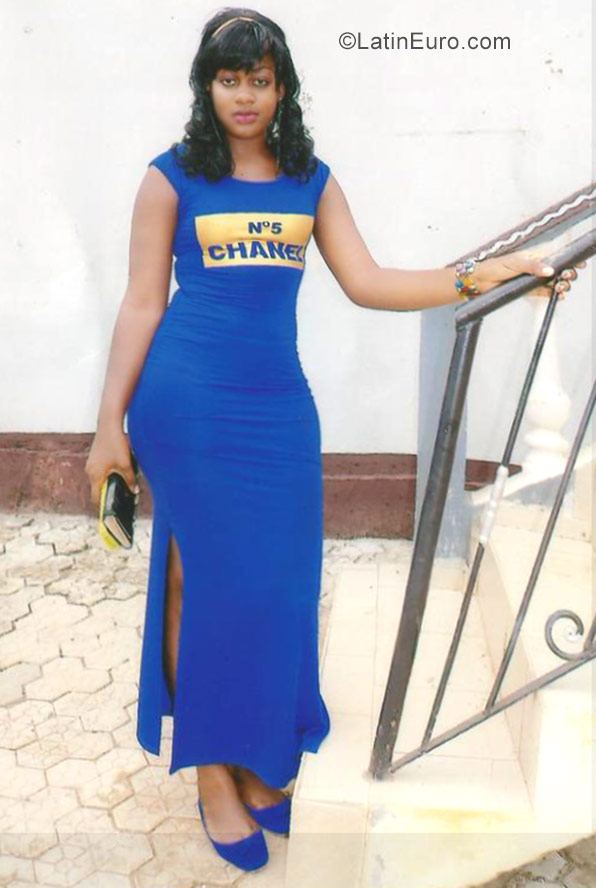 Date this tall Cameroon girl Davilla from Yaounde CM247