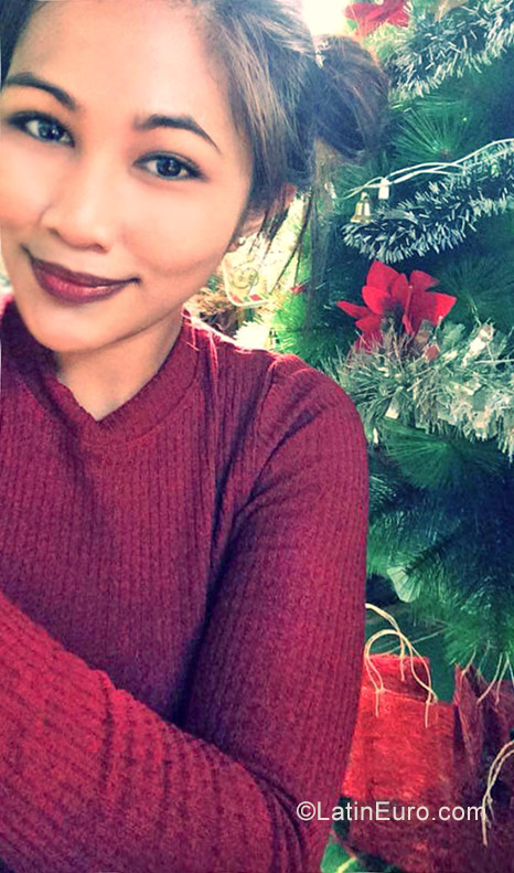 Date this gorgeous Hong Kong girl Diana from Hong Kong and PH934