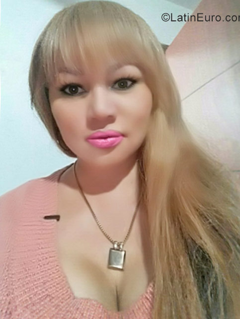 Date this stunning Panama girl Mily from Panama City PA1042