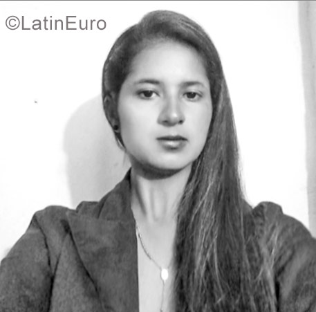 Date this foxy Colombia girl Andrea from Bogota CO19737