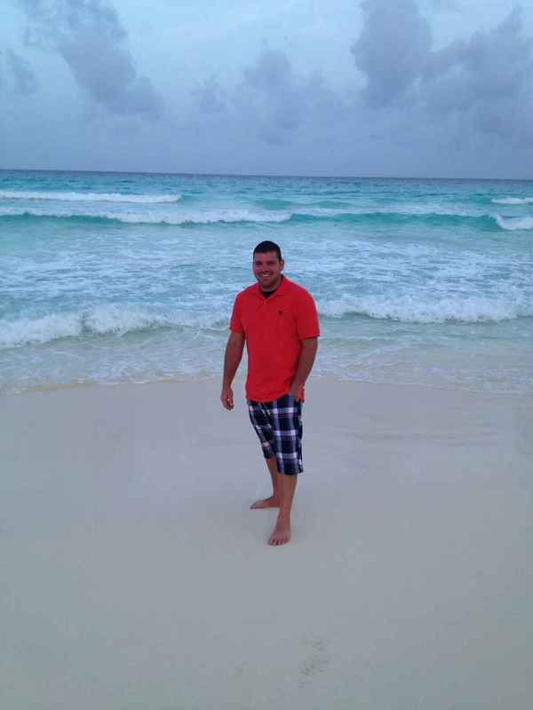 Date this nice looking United States man Laidback77 from Maurice US17707