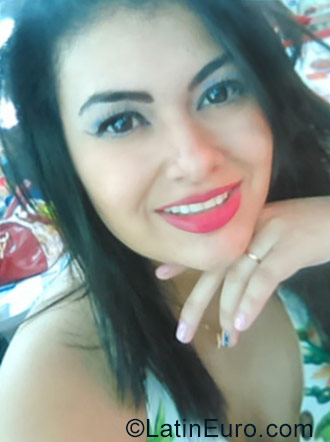 Date this cute Colombia girl Sofia from Medellin CO19802
