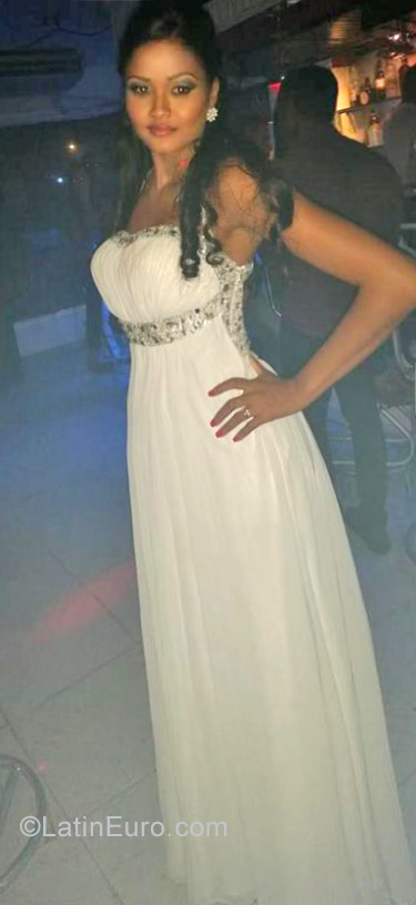 Date this hot Dominican Republic girl Irisnandia from Santiago DO26939