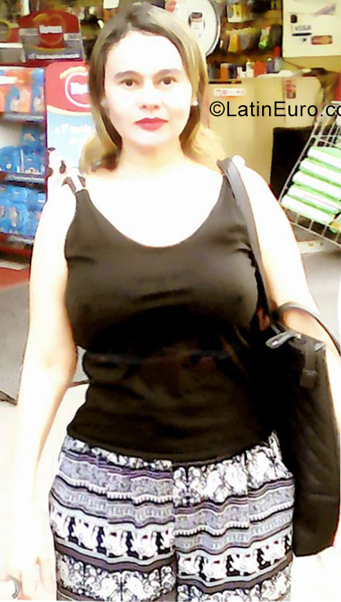 Date this beautiful Brazil girl Mary from Fortaleza BR9839