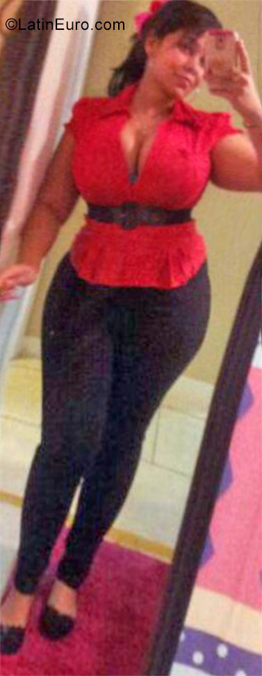 Date this sultry United States girl Albadi from Orlando US17759