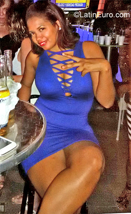 Date this good-looking Dominican Republic girl Yeimy from La Romana DO26995