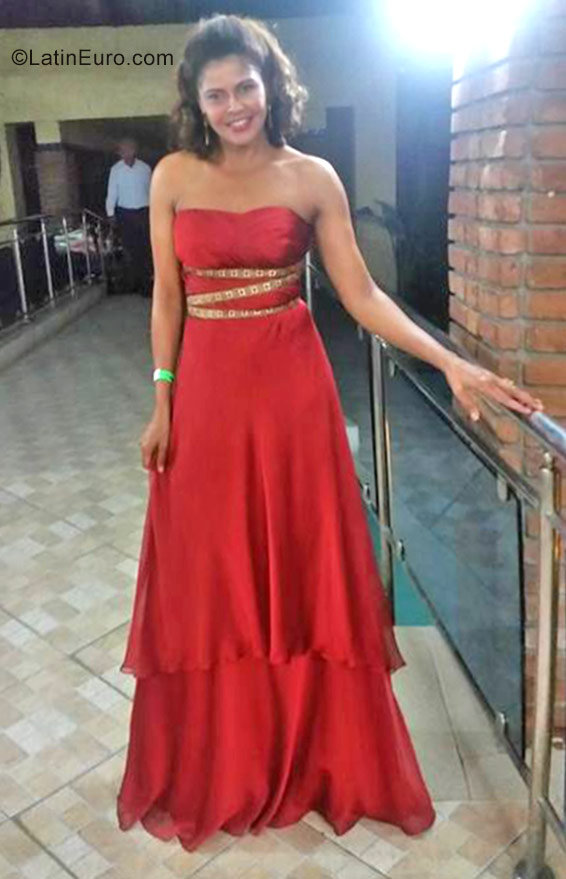 Date this passionate Dominican Republic girl ElizaBeli from Santo Domingo DO27021