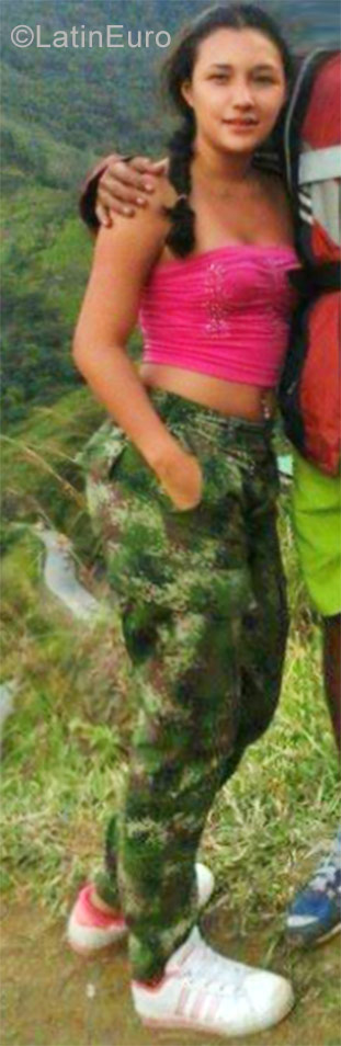 Date this beautiful Colombia girl Diana from Cali CO19895