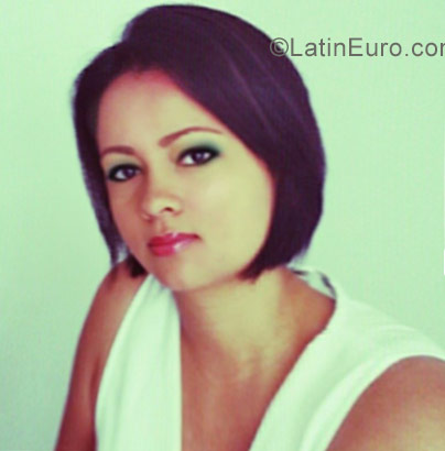 Date this stunning Colombia man Monica from Pereira CO20041