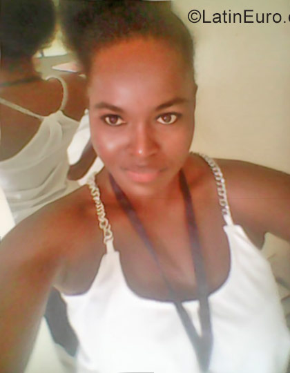 Date this good-looking Colombia girl Mimi from cali CO20069