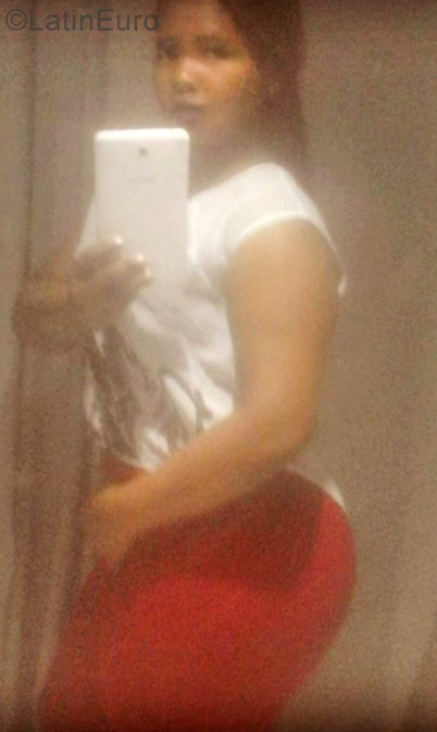 Date this exotic Dominican Republic girl Nairobi from Santo Domingo DO27377