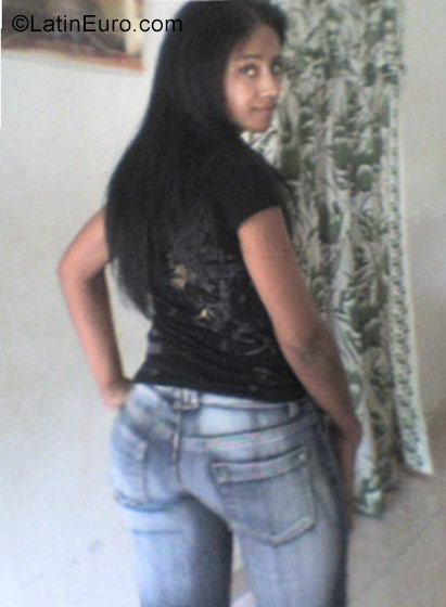 Date this sensual Dominican Republic girl Sobeyda from Santiago DO27433