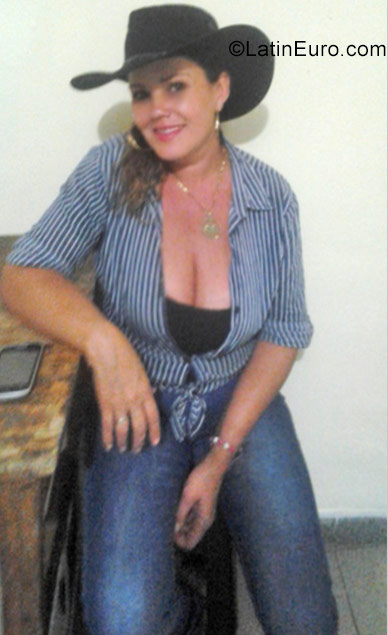 Date this passionate Colombia girl Sandra from Medellin CO20325
