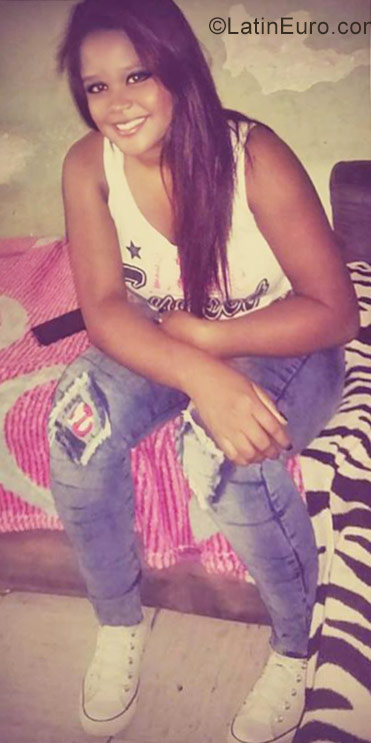 Date this cute Colombia girl Nohelia from Cali CO20371