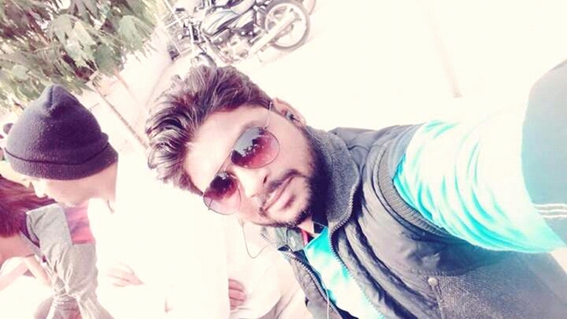 Date this young India man Smeer370 from Bhind IN326