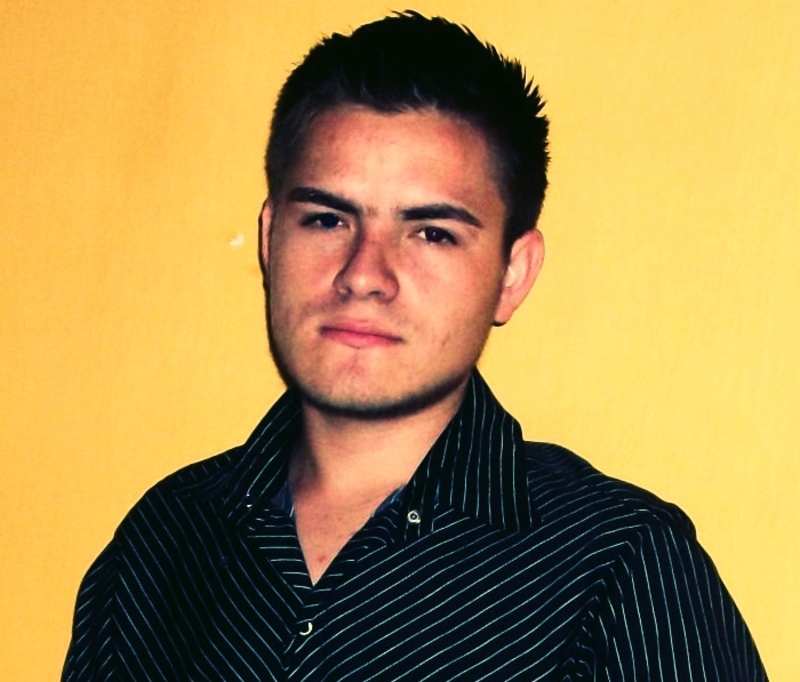 Date this gorgeous Colombia man Dubier from Medellin CO20725