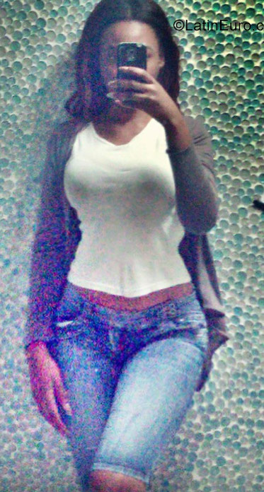 Date this exotic Jamaica girl M from Kingston JM2414