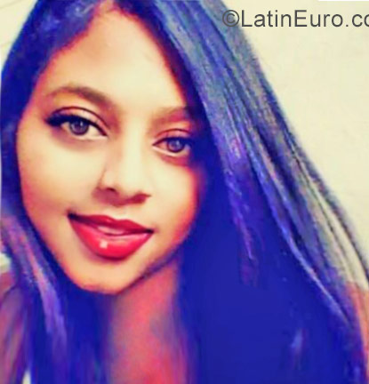 Date this lovely Dominican Republic girl Cami from Santiago DO27970