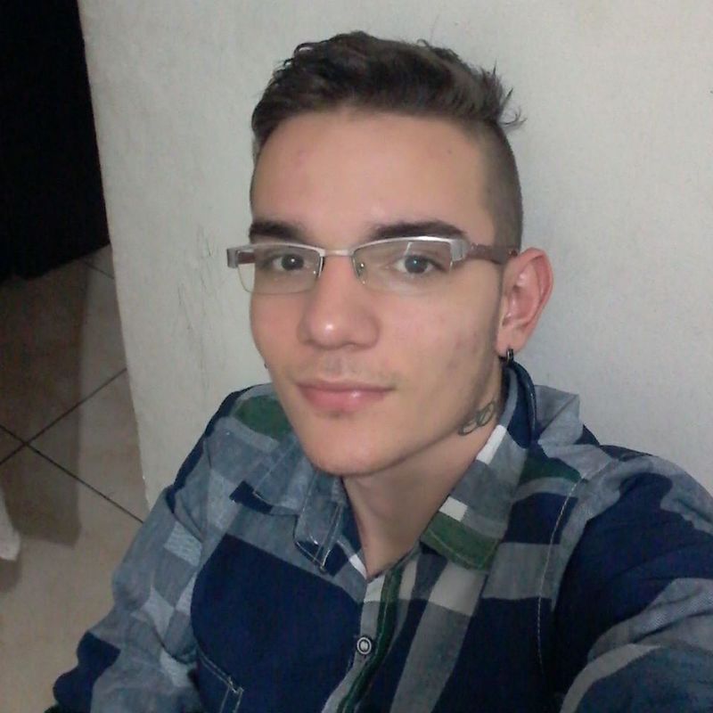 Date this hard body Colombia man Sebastian from Armenia CO20983