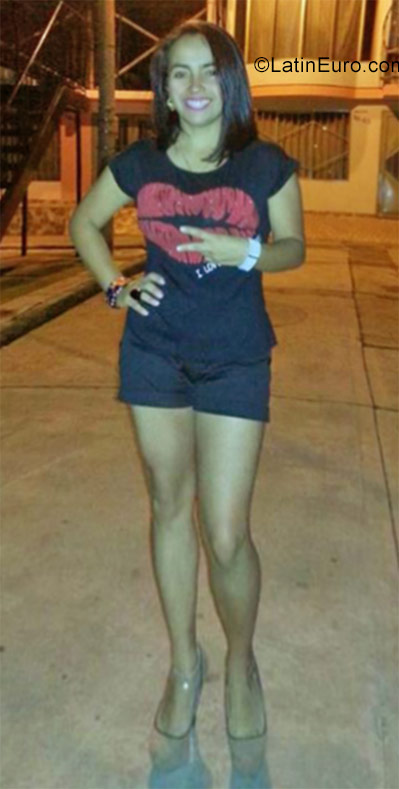 Date this attractive Colombia girl Maria jose from Cali CO20992