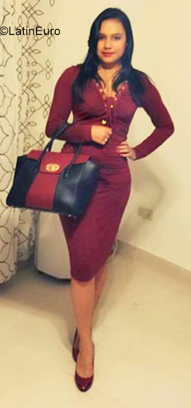 Date this gorgeous Dominican Republic girl Mayra from Santiago DO28198