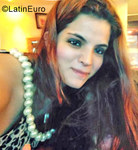 voluptuous Brazil girl Mariana from Rio De Janeiro BR9986