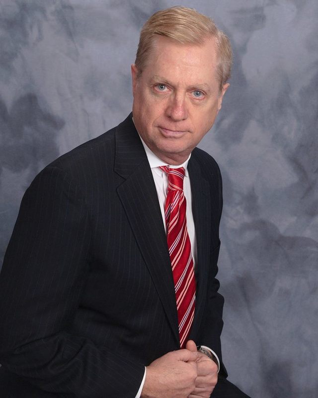 Date this tall United States man John from Weston US18077