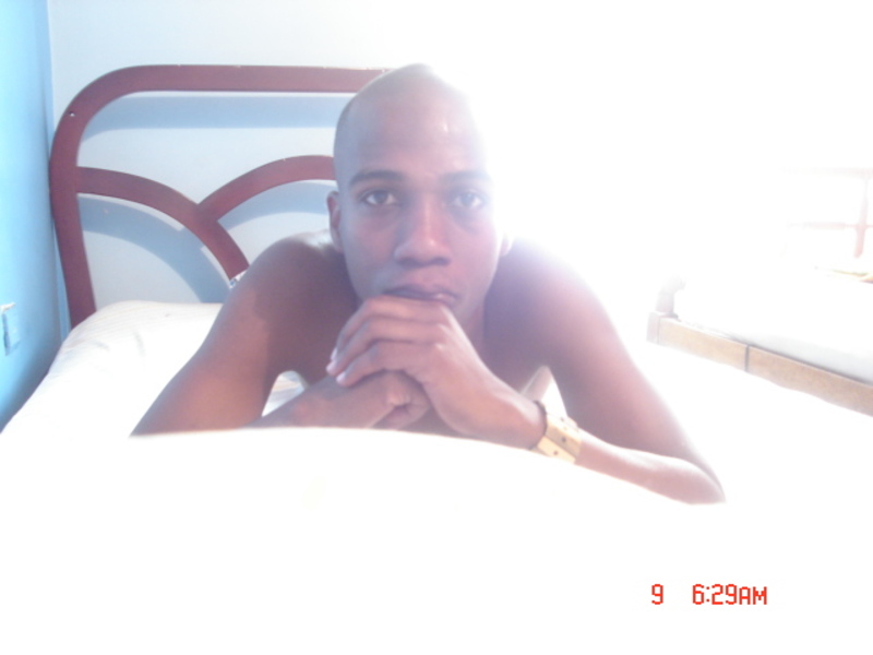 Date this voluptuous Colombia man Edgar hernan from colombia US18079