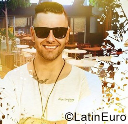 Date this lovely Brazil man Jony from Sao Paulo BR10009