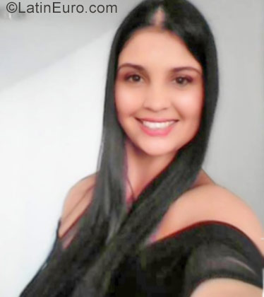 Date this exotic Colombia girl Natalia from Medellin CO21237