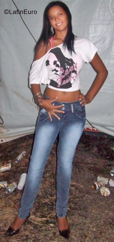 Date this passionate Brazil girl Dani from Padre Paraiso BR10016