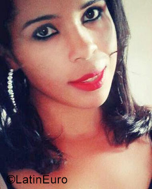 Date this exotic Brazil girl Roberta from Cabo Frio BR10023