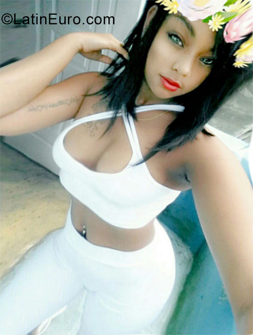 Date this georgeous Dominican Republic girl Jessica minaya from Santo Domingo DO28686