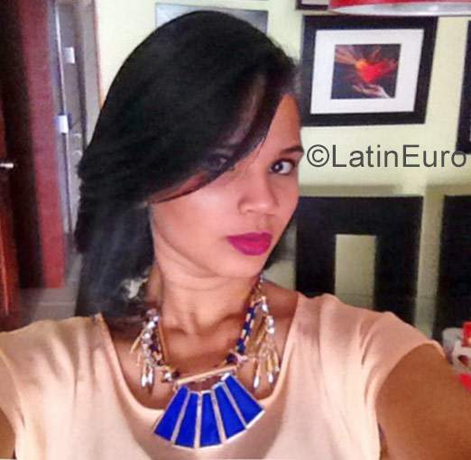 Date this beautiful Dominican Republic girl Virginia santos from Santo Domingo DO28898