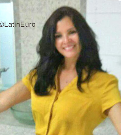 Date this young Brazil girl Sue from Palmas BR10058