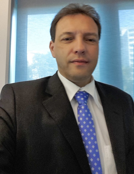 Date this foxy Germany man Map0128 from Frankfurt DE418