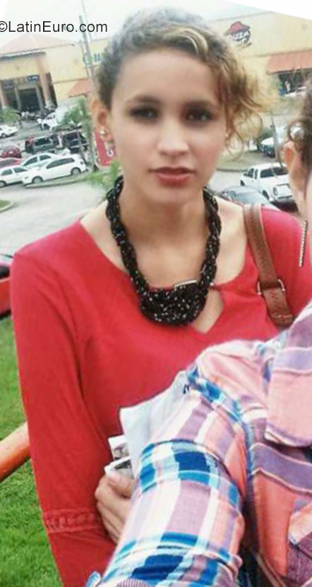 Date this hard body Honduras girl Damary from San Pedro Sula HN2330