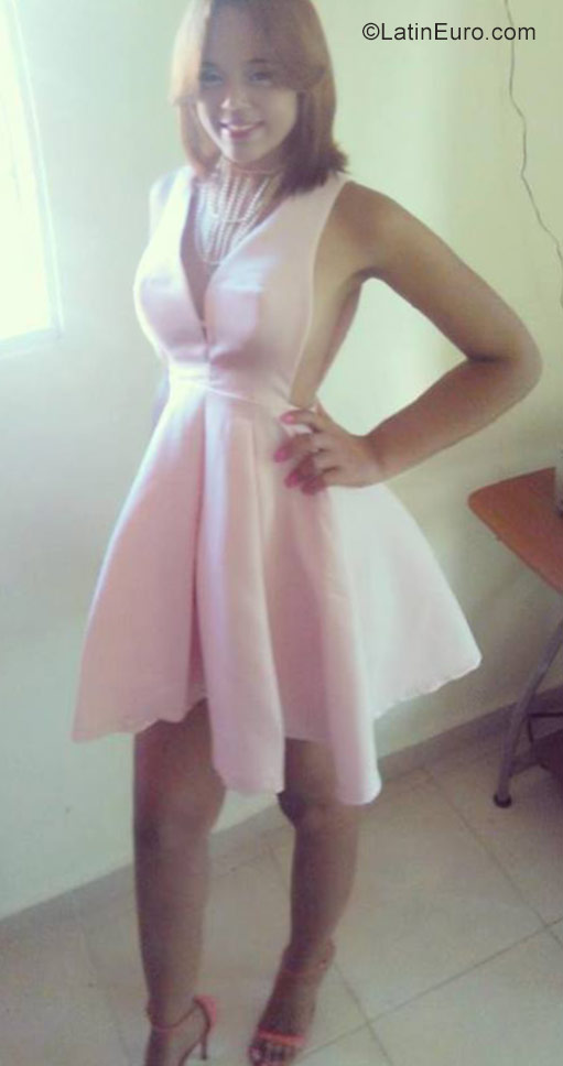 Date this passionate Dominican Republic girl Katherine from Santo Domingo DO29007