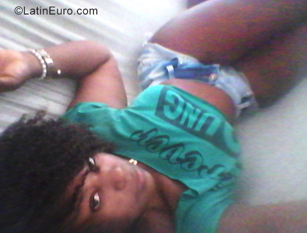 Date this young Brazil girl Catiene from Salvador BR10594