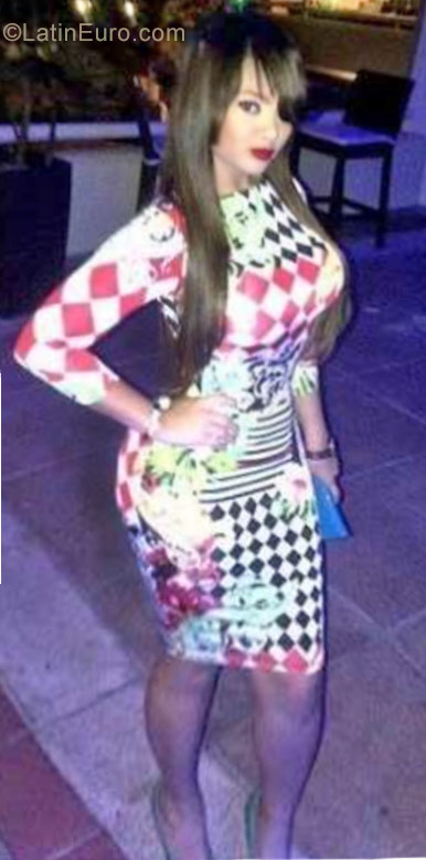 Date this delightful Dominican Republic girl Kendy from Santo Domingo DO29111