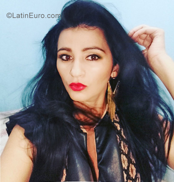 Date this funny Brazil girl Cristina from Parauapebas BR10542