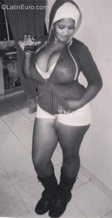 Date this young Dominican Republic girl Ana from Santo Domingo DO29383