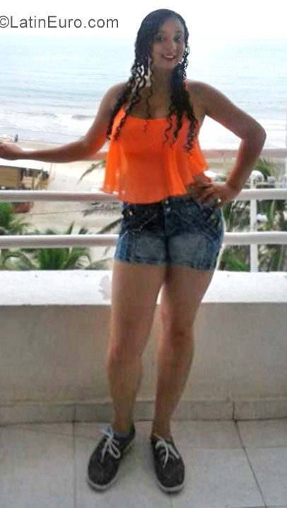 Date this passionate Colombia girl Monica from Cali CO21908